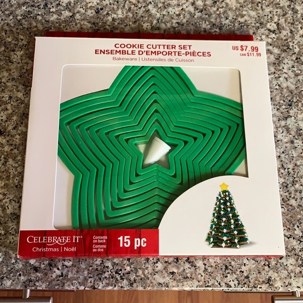 Christmas tree tower cookie cutters (star shape)